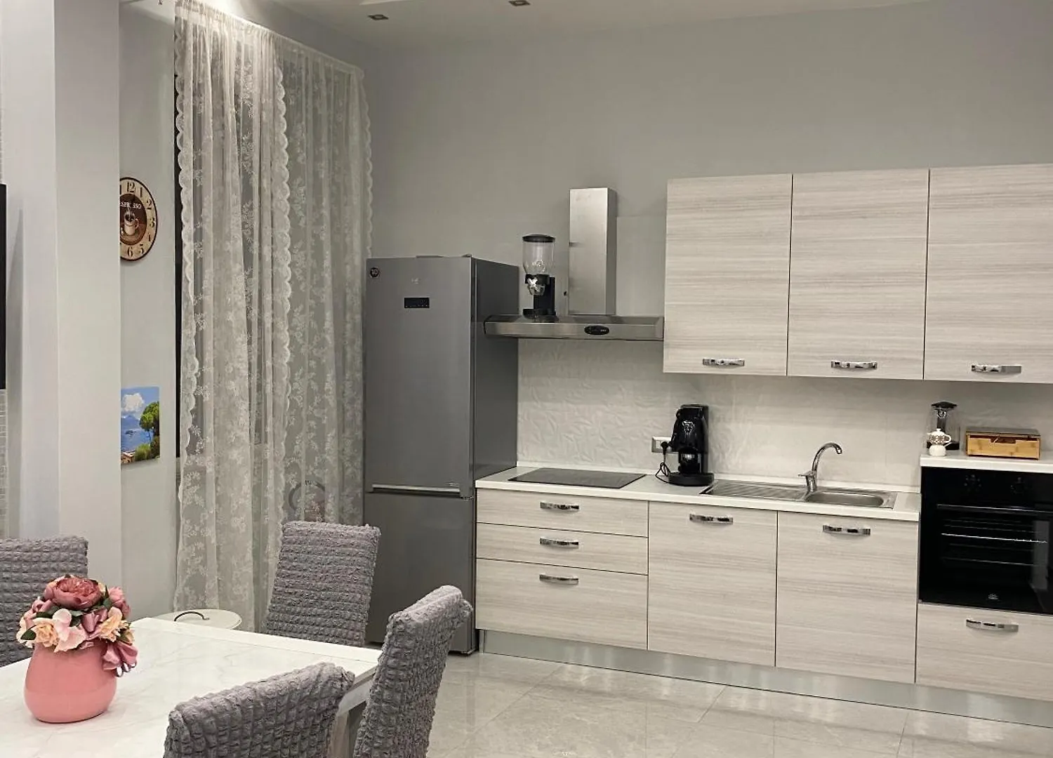 Apartment Portacapuana Guest House Naples