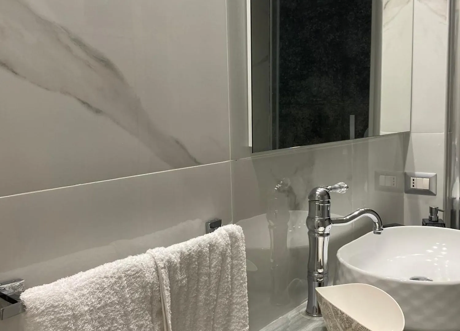 Apartment Portacapuana Guest House Naples Italy