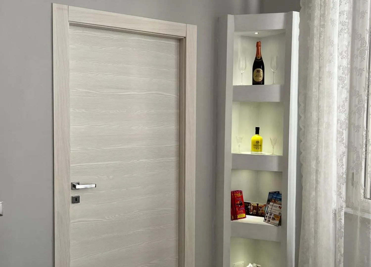 Apartment Portacapuana Guest House Naples