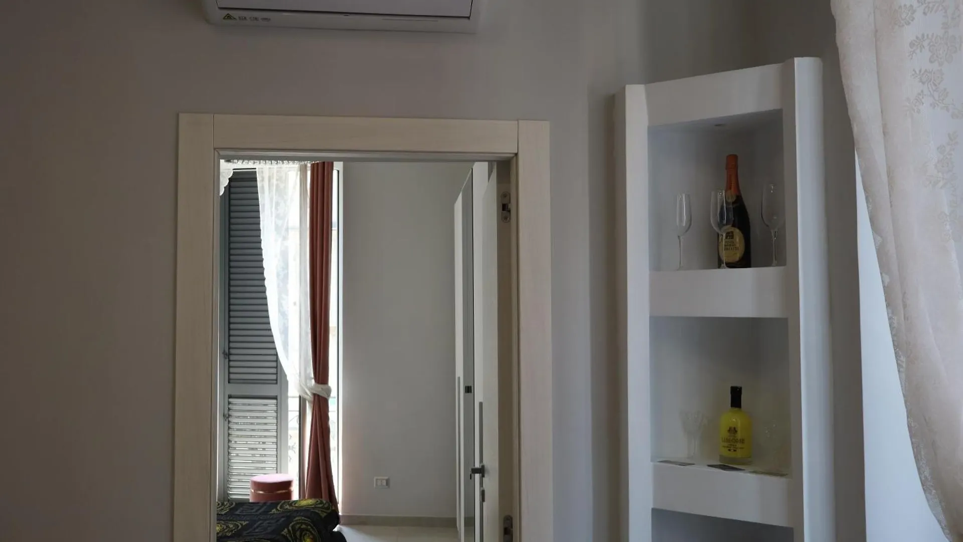 Portacapuana Guest House Naples 0*,  Italy
